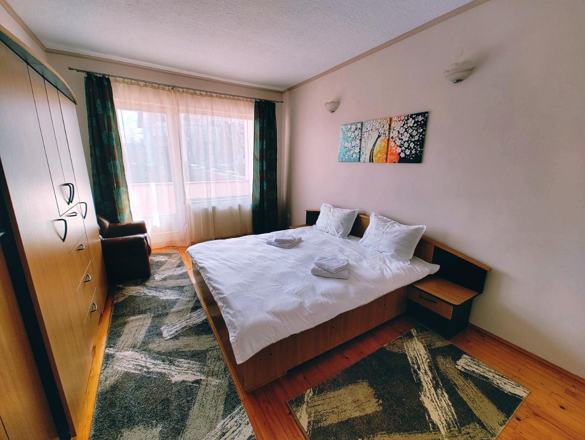 Ten'S Apartment - Spatios Si Linistit كلوج-نابوكا المظهر الخارجي الصورة